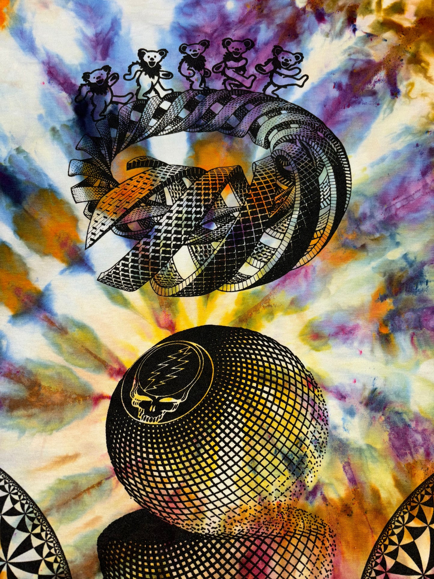 "Sphere Your Face" Tie-Dyed Short Sleeve Shirt