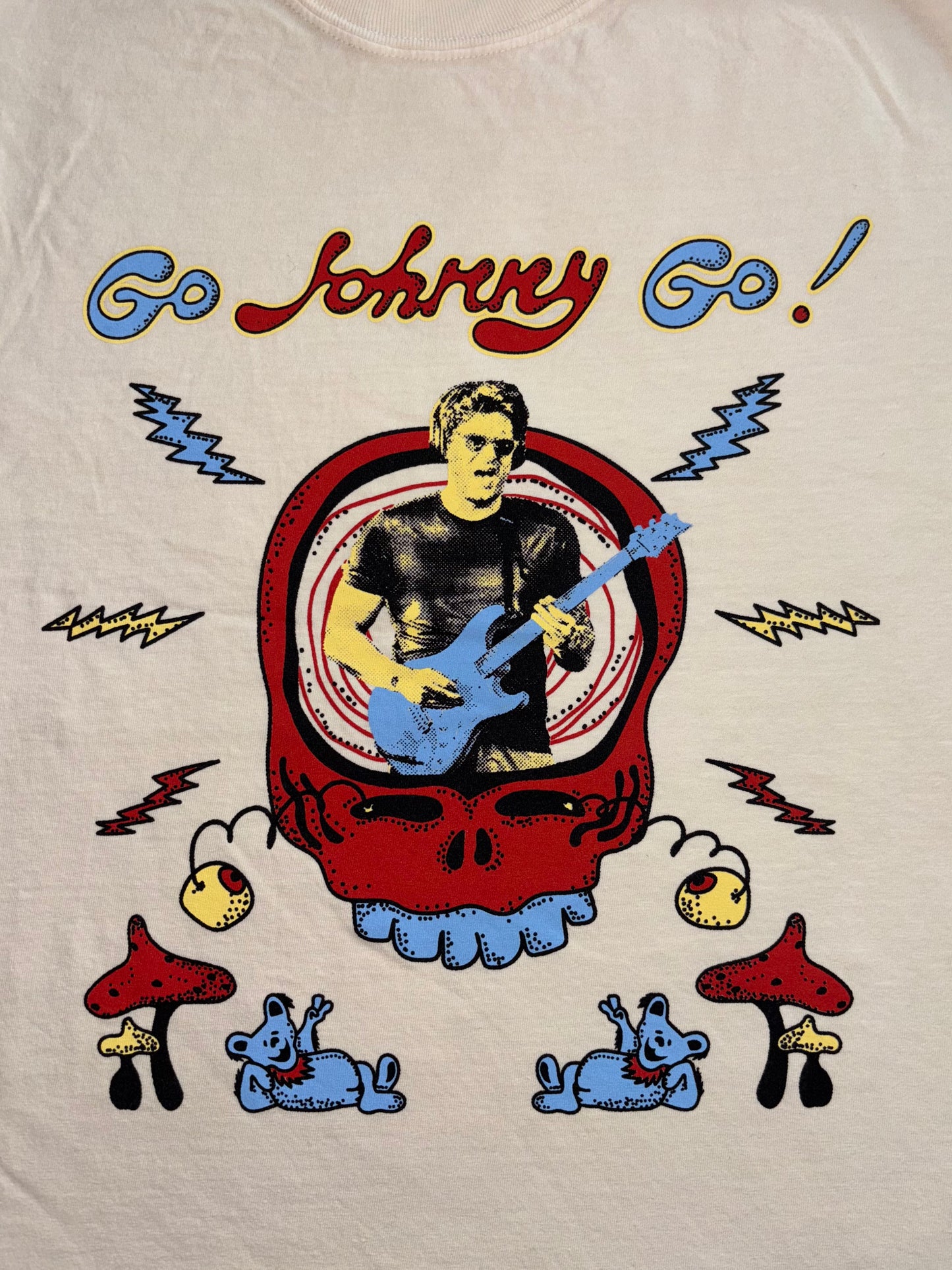 "Go Johnny Go" short sleeve shirt - on ivory shirt
