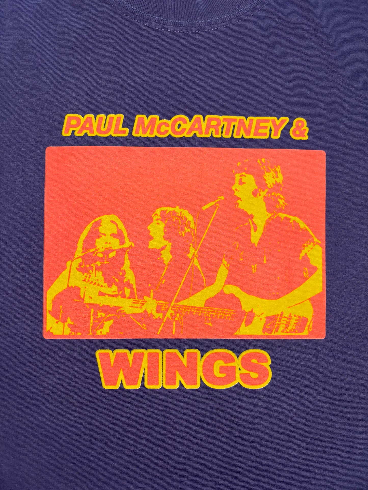 "Wings" grape short sleeve shirt