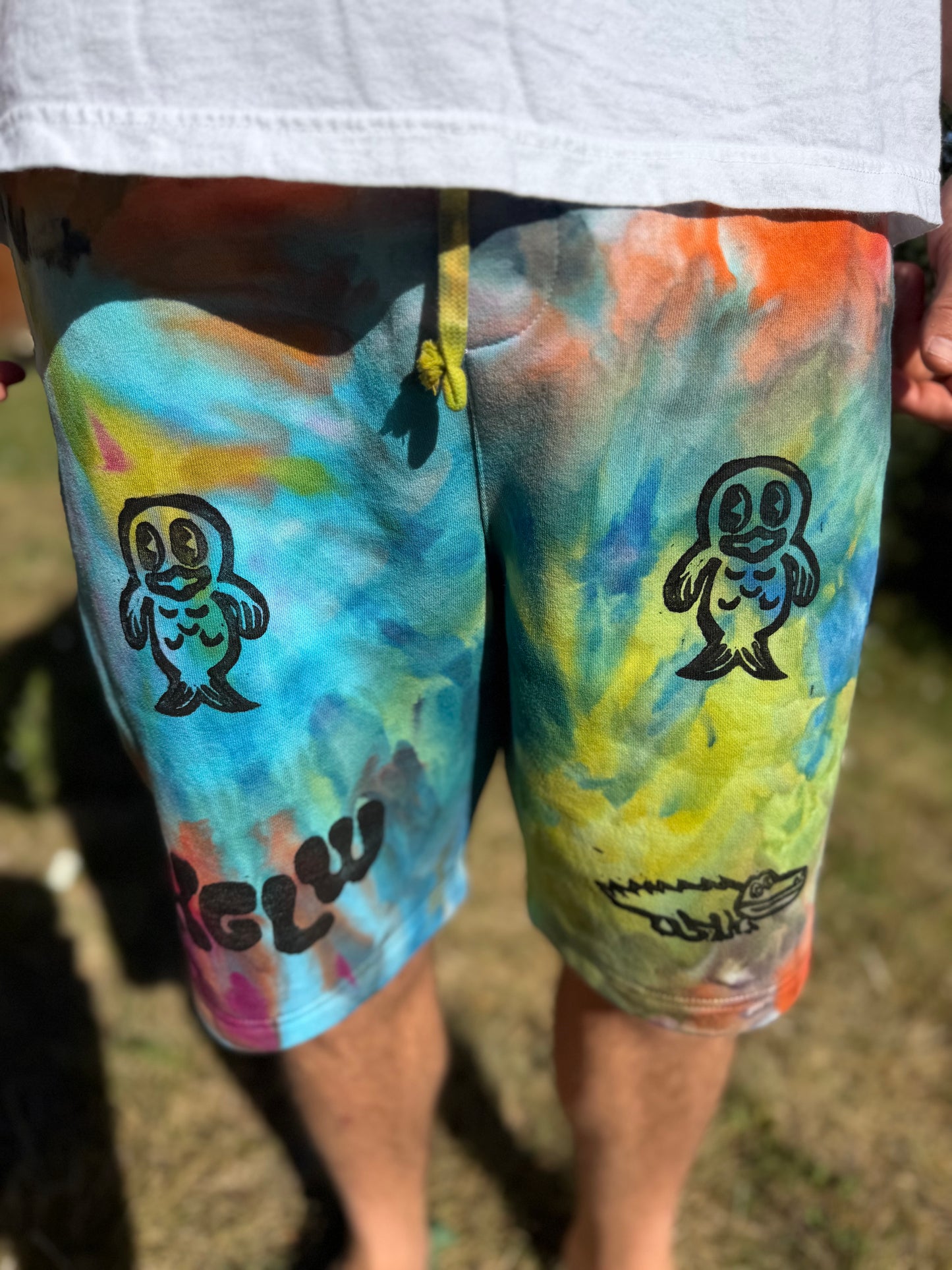 KGLW SWEATSHORTS (PRE-ORDER)